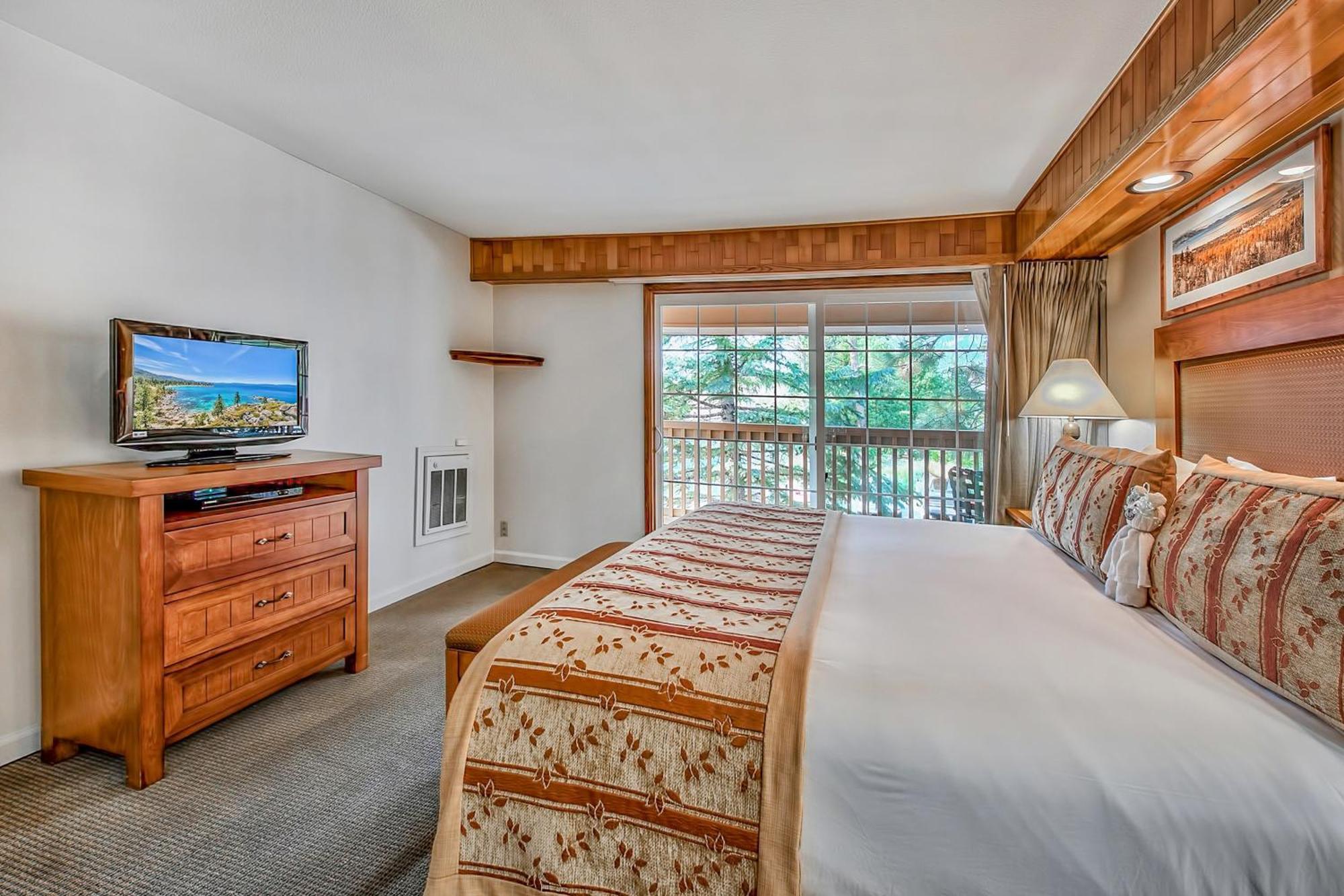 The Tahoe Beach & Ski Club Owners Association South Lake Tahoe Rum bild